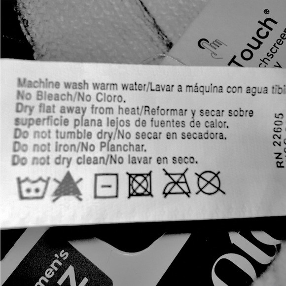 Pretty cream warm ISOTONER women’s gloves NWT - Picture 8 of 8